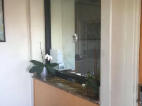 Village Inn Hotels in Tulare