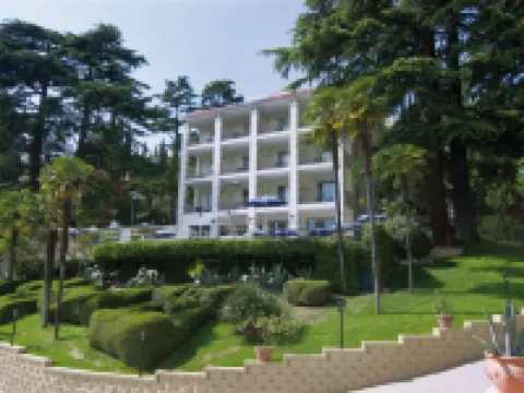 ホテル エクセルシオール ル テラッツェ ガルダのホテル