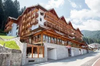 Armon Greenblu Hotel & Wellness Hotels in Pellizzano