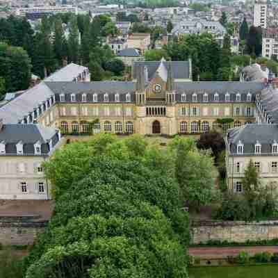 Espace Bernadette Soubirous Nevers Hotel Exterior