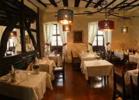 Hotel Freihof فنادق في NuBloch