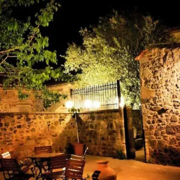 Aristonicus Boutique Hotel