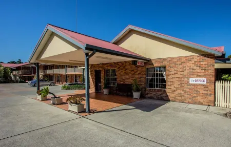 Cardiff Motor Inn Отели в г. Уорнерс Бэй