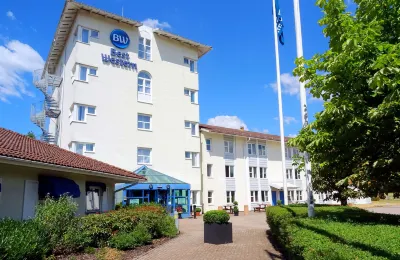 Hotell Erikslund Hotels near Munka Ljungby Församling