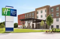 Holiday Inn Express & Suites CINCINNATI SOUTH - WILDER by IHG Hotels in Campbell County