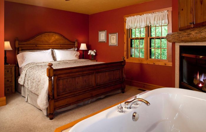 Chanticleer Cabins