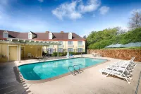 Red Lion Inn & Suites Auburn Hotels in Auburn