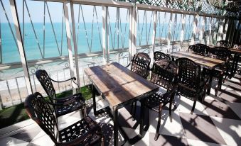 Great Wall Hotel - Housity