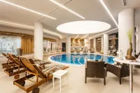 Hotel Orlovetz - Pool