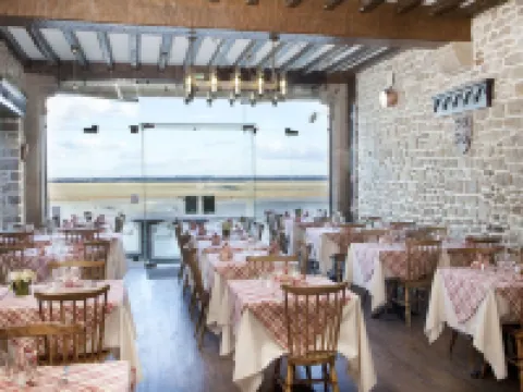 Auberge Saint Pierre Hotels in Le Mont-Saint-Michel