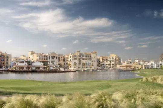 拉託雷希爾頓逸林高爾夫水療度假酒店