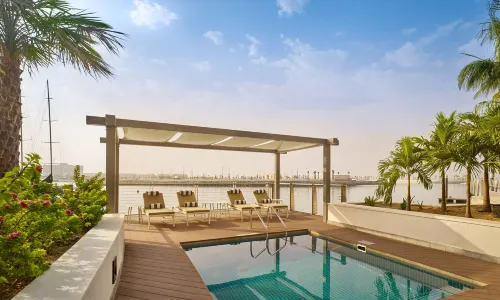 Grand Hyatt Abu Dhabi Hotel and Residence Emirates Pearl