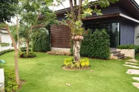 The Canal Garden Resort Hotels in Amphoe Tha Yang
