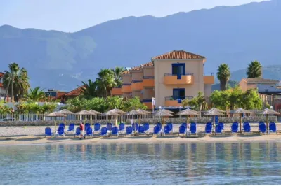 Akroyiali Resort Hôtels à : Apollonii