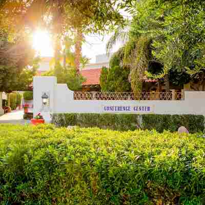 Arizona Golf Resort & Conference Center Hotel Exterior