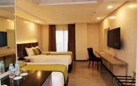 Grand Xing Imperial Hotel Hotels in Ілойло