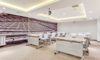 Ibis Hotel (Jilin Municipal Government Beishan Park)