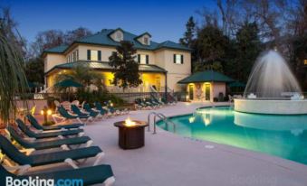 Waterside by Spinnaker Resorts