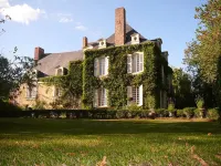 La Marronniere Hotels in Brissarthe