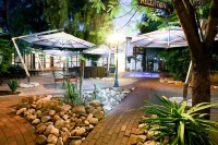 Roof of Africa Hotel โรงแรมใน