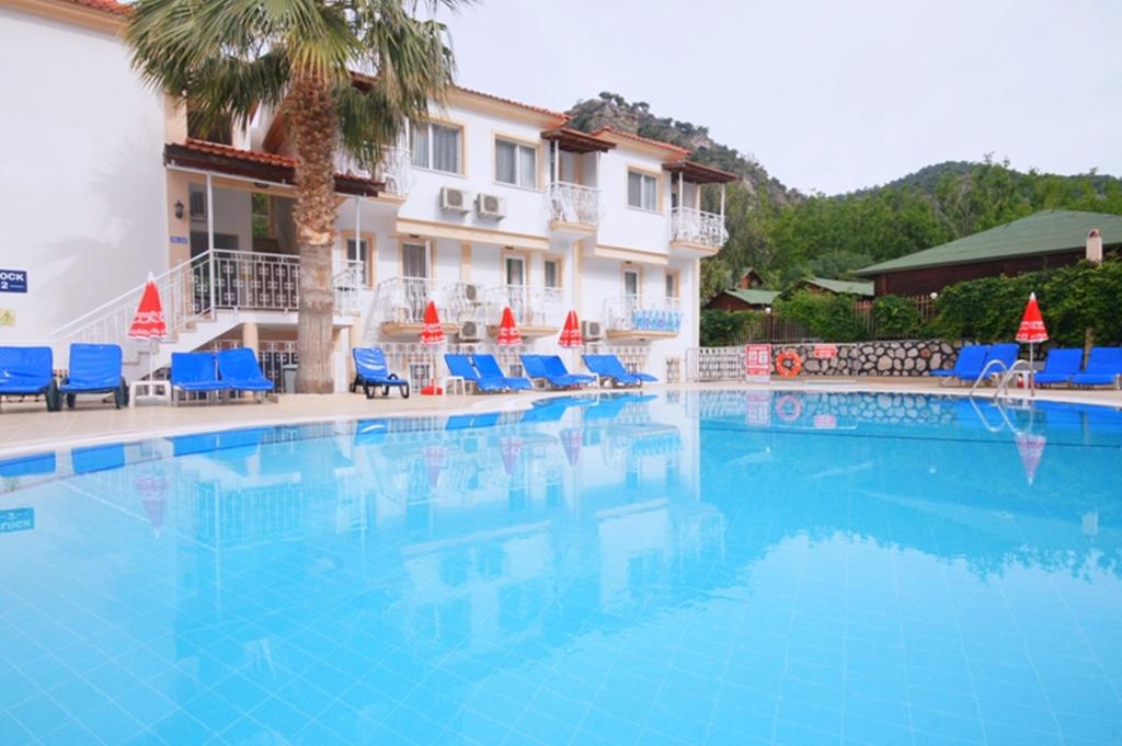 Karbel Beach Hotel