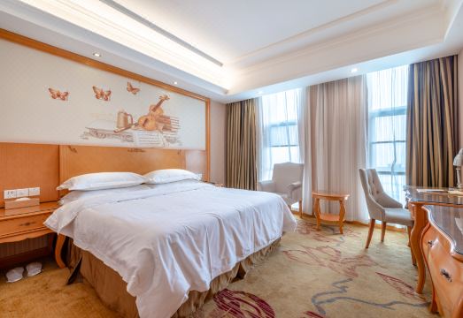 3. 비엔나 호텔 (..