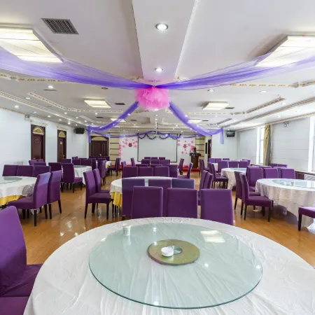Qilian Hotel