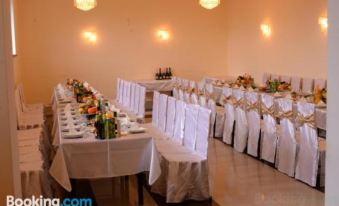 Odzun Hotel - Housity