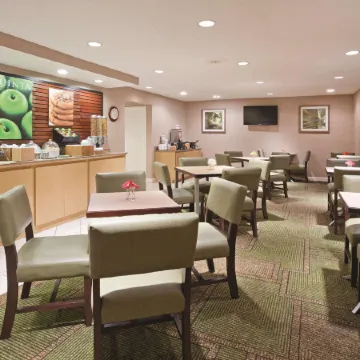La Quinta Inn by Wyndham Sheboygan, WI
