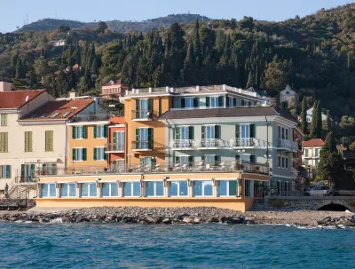 Hotel Savoia Hotel di Albenga