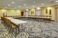 Holiday Inn Express & Suites Charleston NW - Cross Lanes