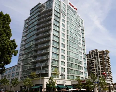 Victoria Marriott Inner Harbour Hotels in Victoria