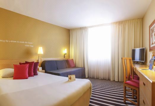 1. 노보텔 슈체친 ..