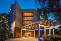 Holiday Inn Express & Suites San Antonio Medical-Six Flags Các khách sạn ở San Antonio