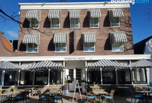 布魯因拜德酒店