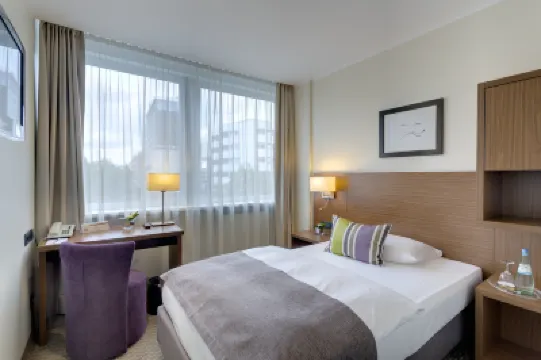 Sylter Hof Berlin Hotels near Berlin Zoological Garden
