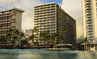 OUTRIGGER Waikiki Beach Resort