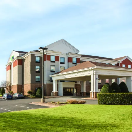 Holiday Inn Express & Suites LAWTON-FORT SILL by IHG