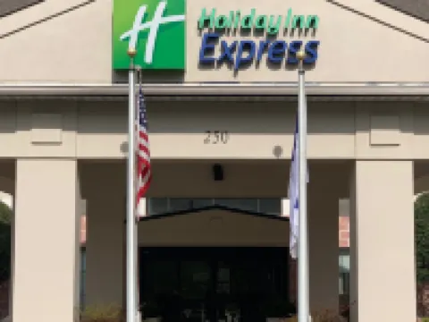 Holiday Inn Express & Suites CHARLOTTE ARPT-BELMONT by IHG Hotels in Gaston County