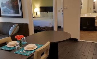 Candlewood Suites East Syracuse - Carrier Circle