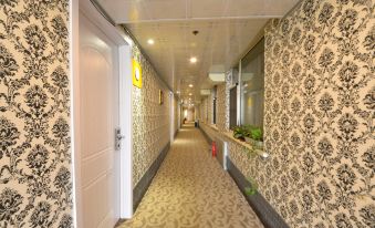 Yijia Hotel (Changchun Hongqi Street Youshan Branch)