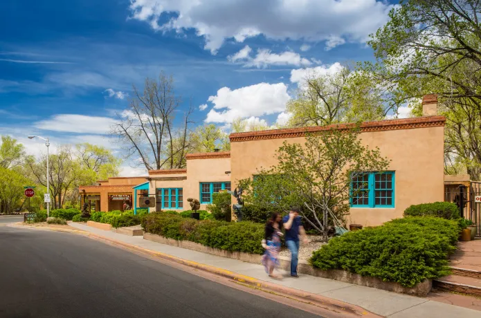 Rosewood Inn of the Anasazi Hotels near Peters Projects