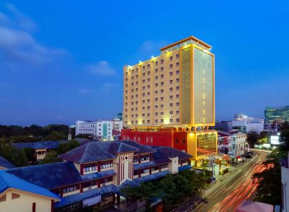 Best Western Plus Makassar Beach