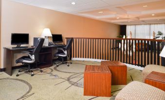 Holiday Inn Express & Suites West Chester