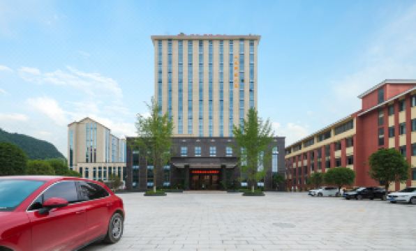 Qiyang Hotel