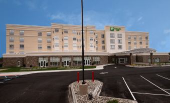 Holiday Inn & Suites Mount Pleasant