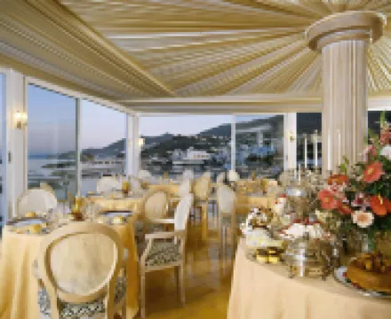 麗吉娜伊莎貝拉 - 度假村温泉餐廳