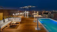 The One Barcelona GL - Infinity Pools
