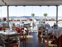 Bettoja Hotel Mediterraneo Отели рядом с достопримечательностью «Археологический памятник Регия»