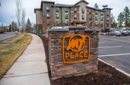 My Place Hotel-Bend, or Отели рядом с достопримечательностью «Государственный университет Орегон в Каскейдс»